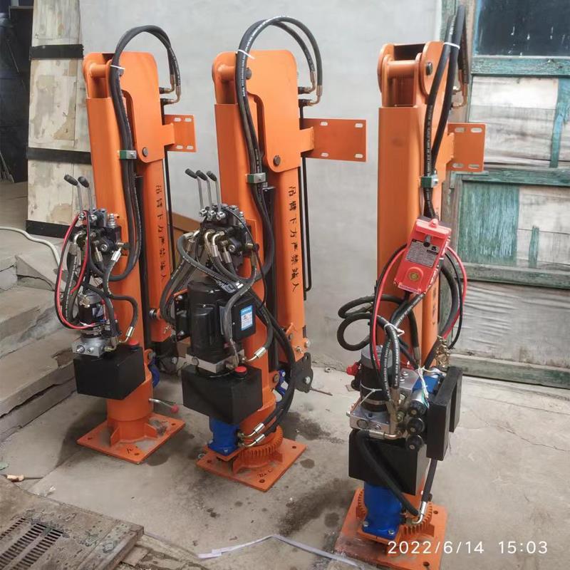 海南区重汽蓝牌随车吊 3.2吨 国六动力强 液压驱动 农用自卸起重机